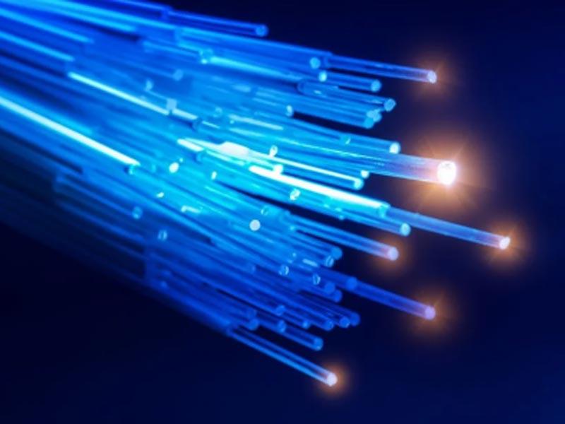 زیر ساخت شبکه های فیبر نوری